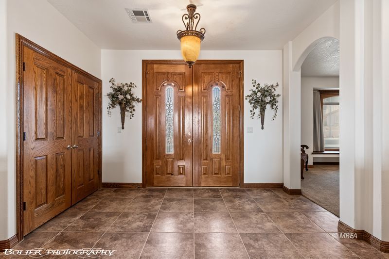 624  Palos Verdes Dr