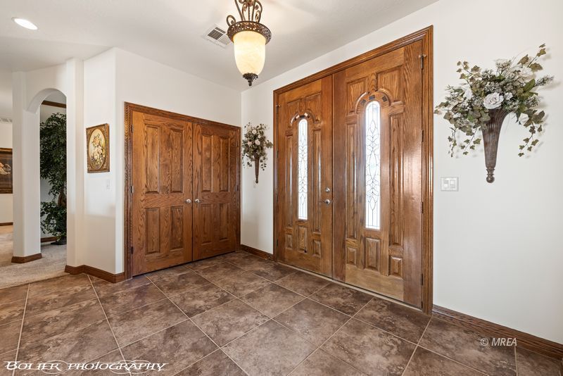 624  Palos Verdes Dr