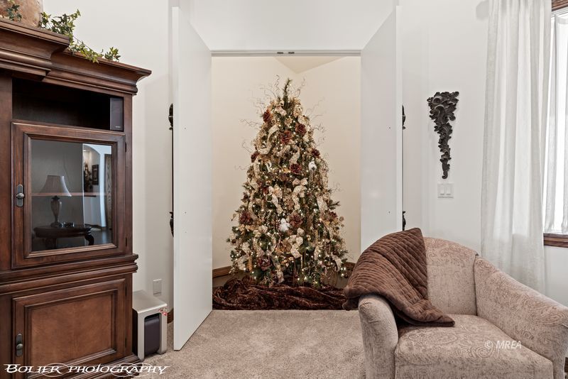 624  Palos Verdes Dr