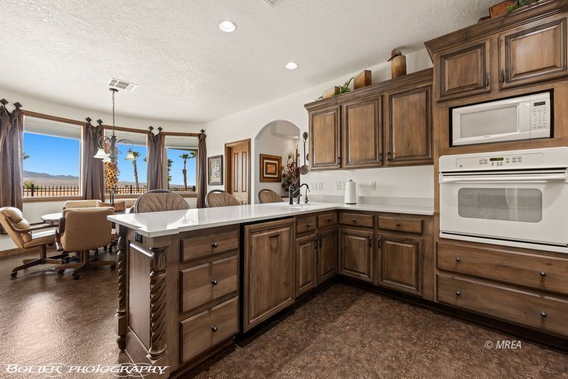 624  Palos Verdes Dr