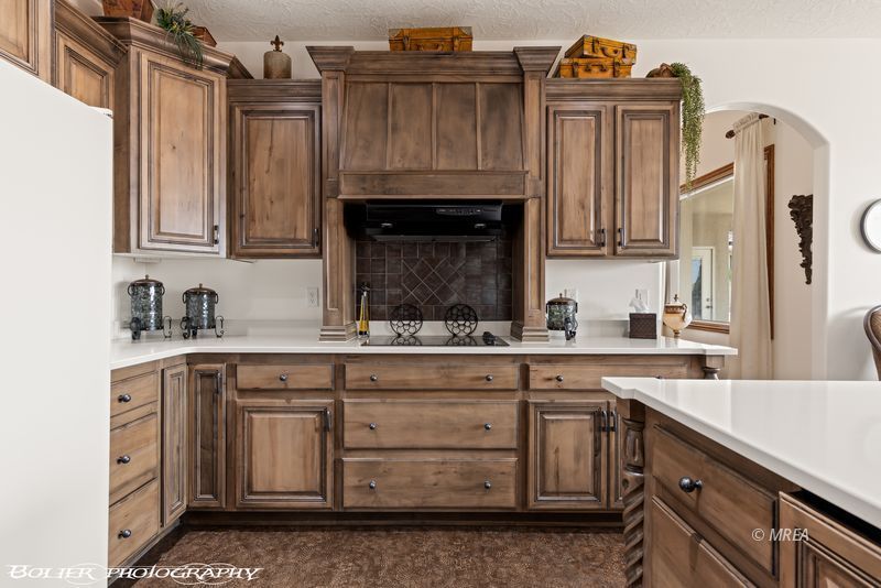 624  Palos Verdes Dr