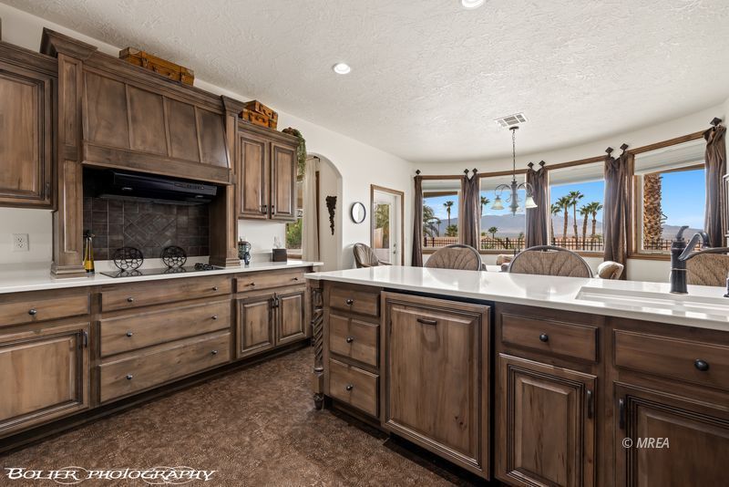 624  Palos Verdes Dr