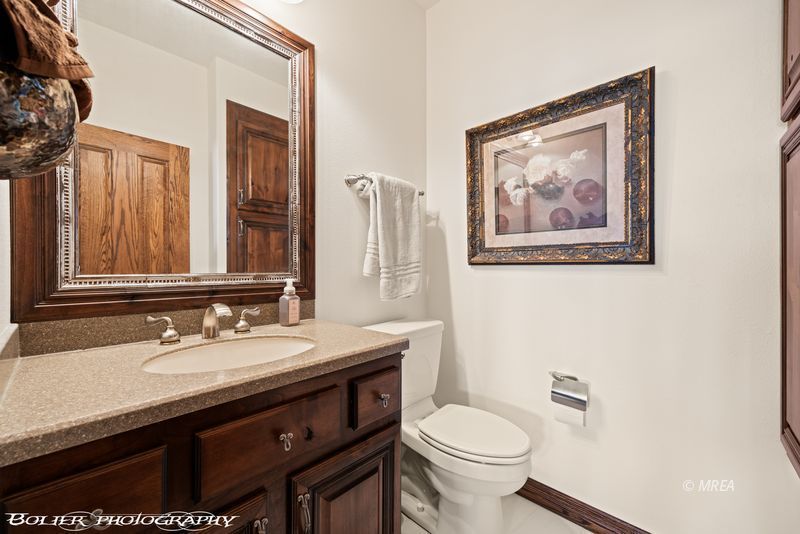 624  Palos Verdes Dr