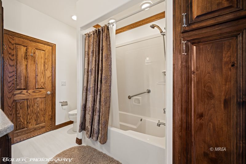 624  Palos Verdes Dr