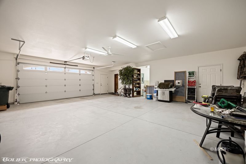 624  Palos Verdes Dr