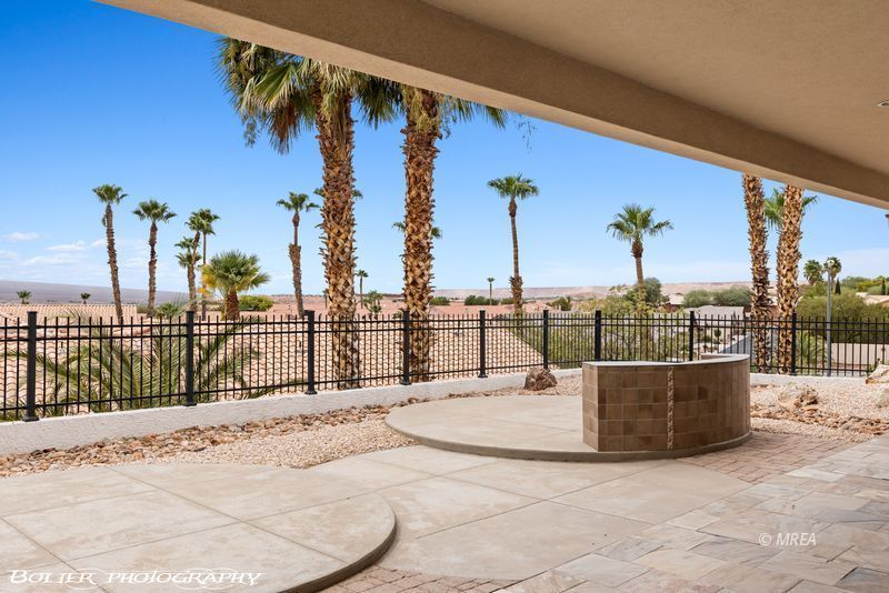 624  Palos Verdes Dr