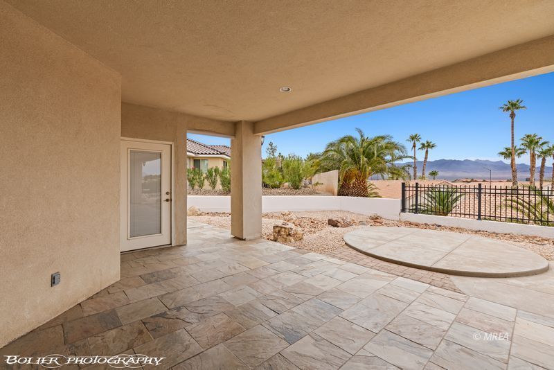 624  Palos Verdes Dr