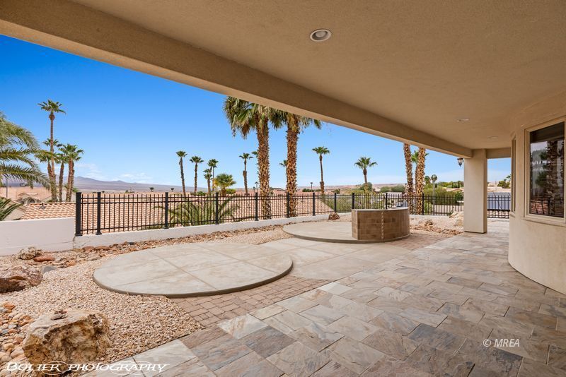 624  Palos Verdes Dr