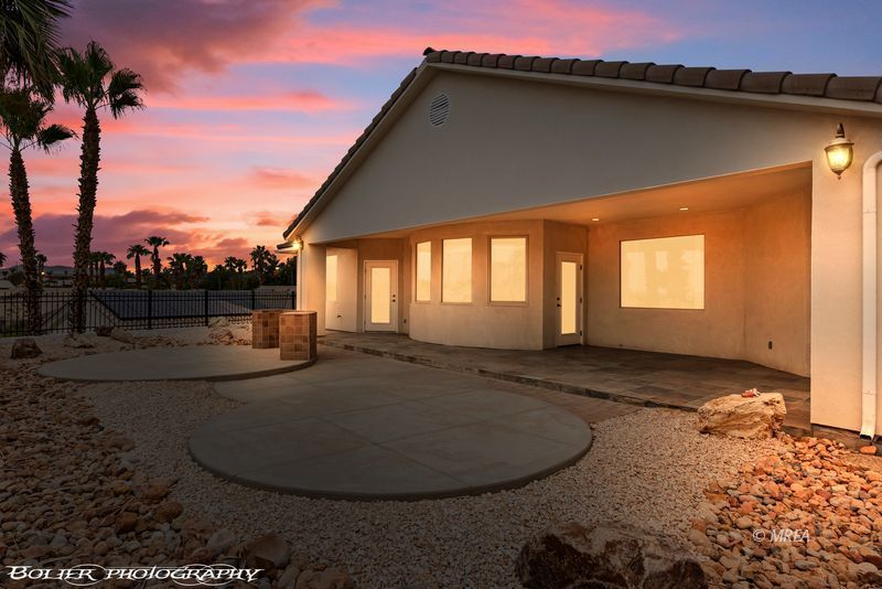 624  Palos Verdes Dr