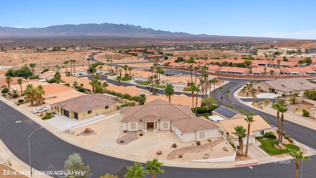 624  Palos Verdes Dr