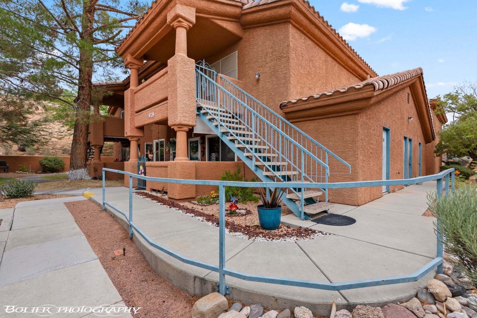 978  Mesquite Springs Dr #201