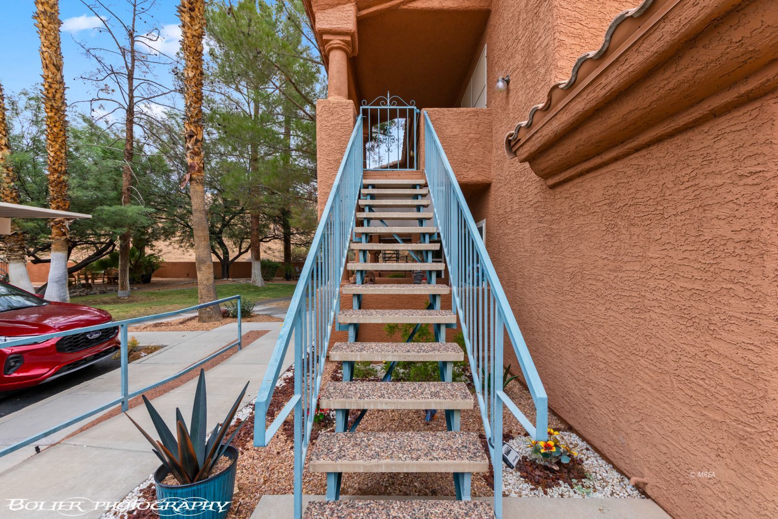 978  Mesquite Springs Dr #201