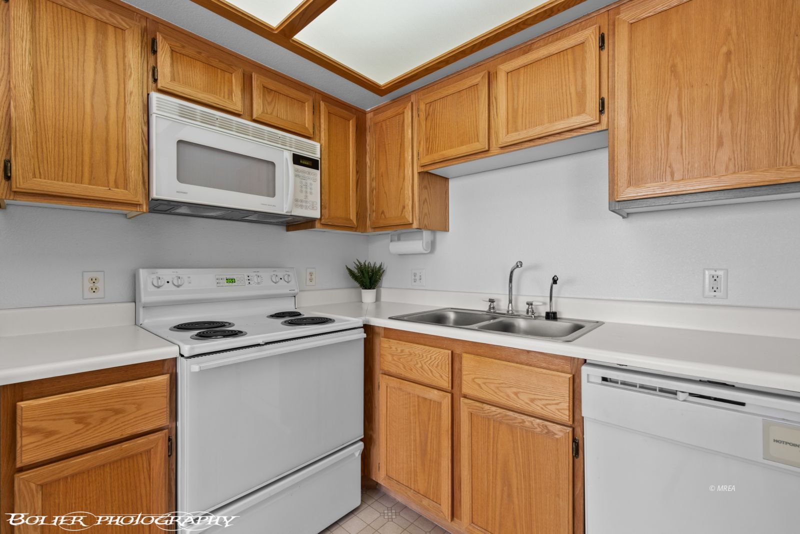 978  Mesquite Springs Dr #201