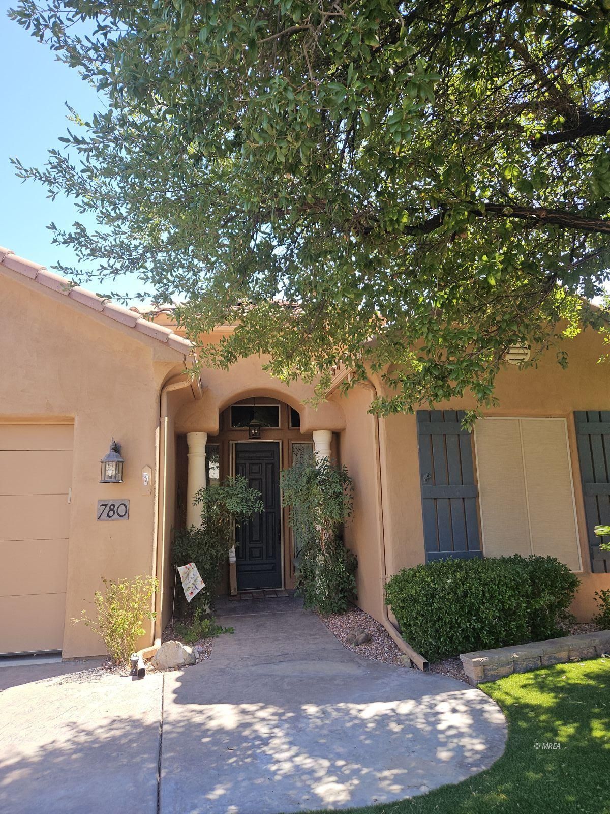 780  Villa La Paz Dr