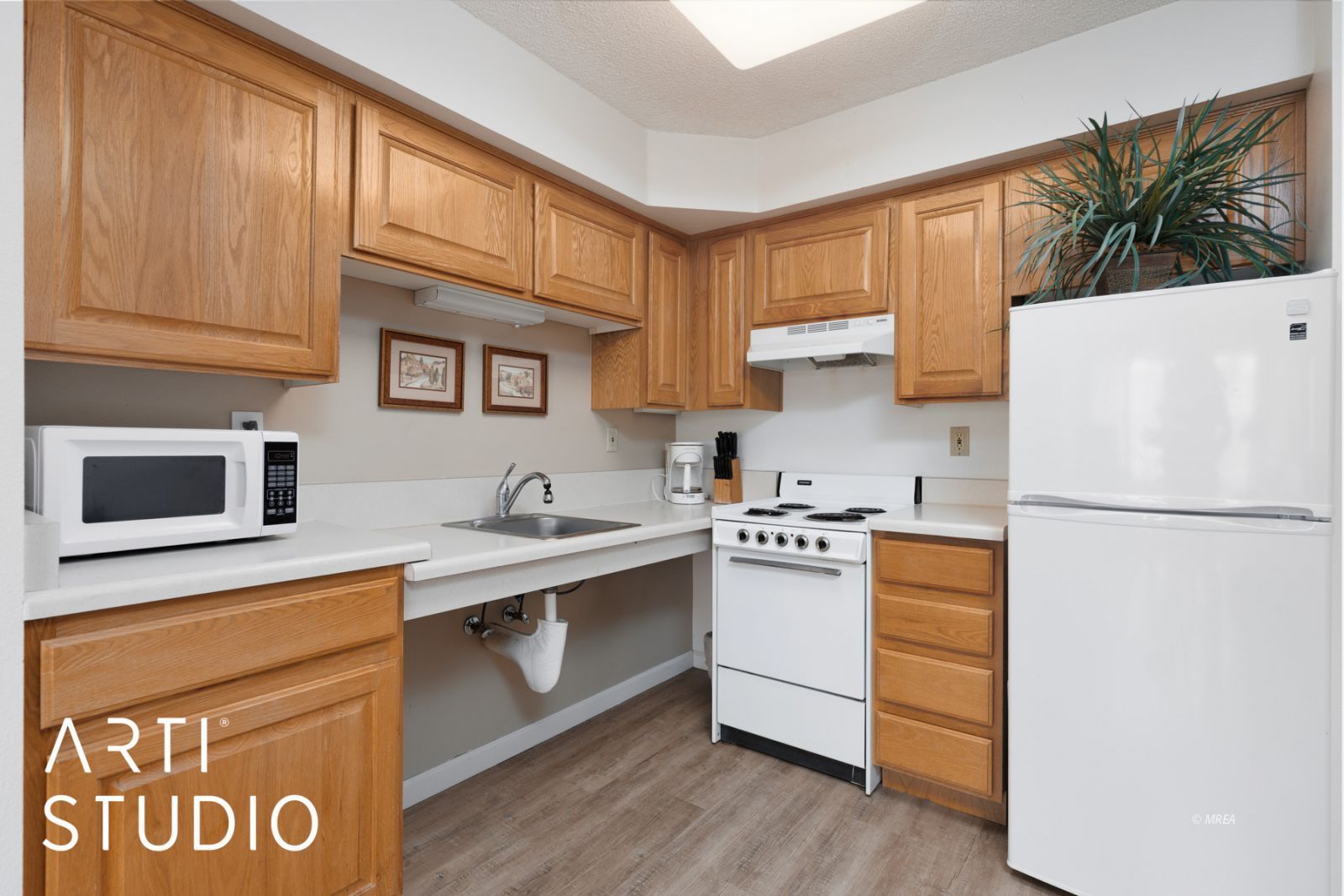 555  Highland Dr #303