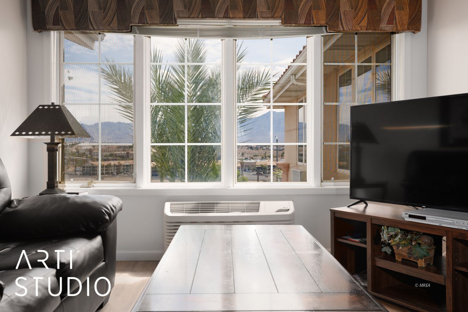 555  Highland Dr #303