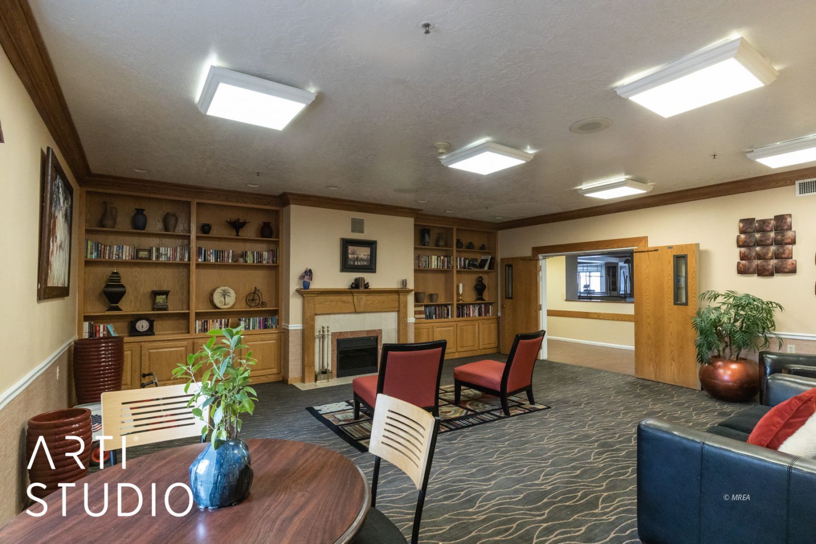 555  Highland Dr #303