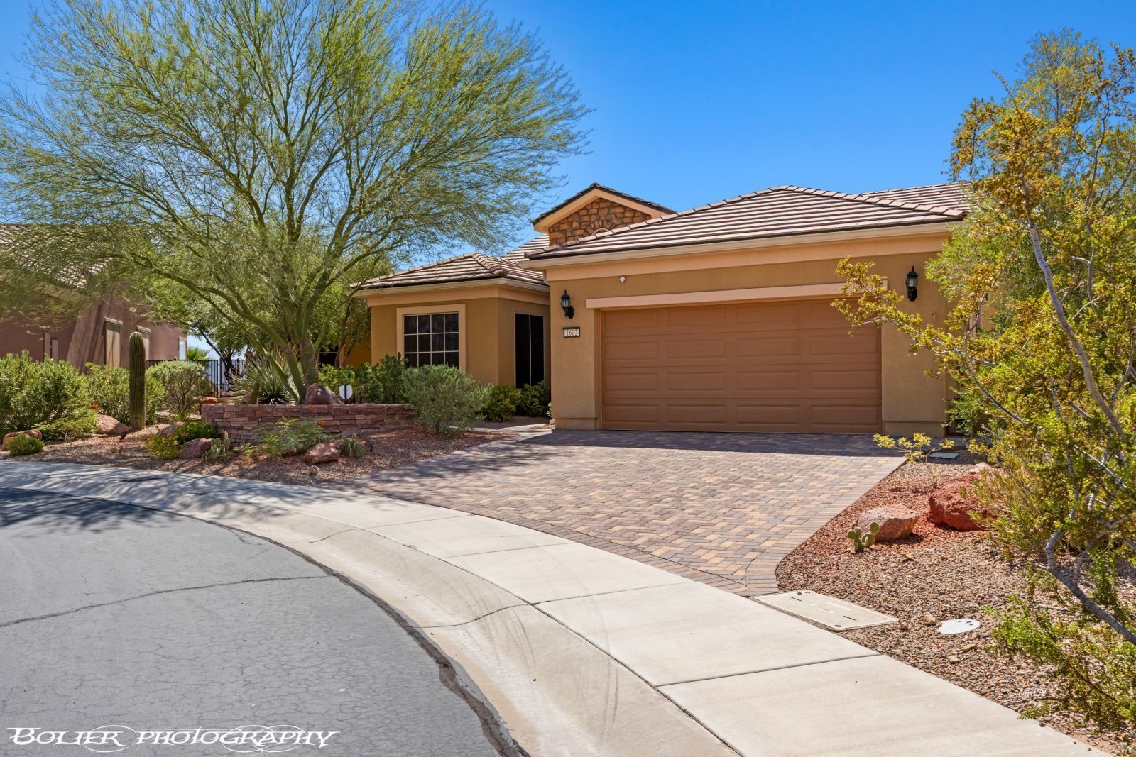 1602  Watchmans Point 