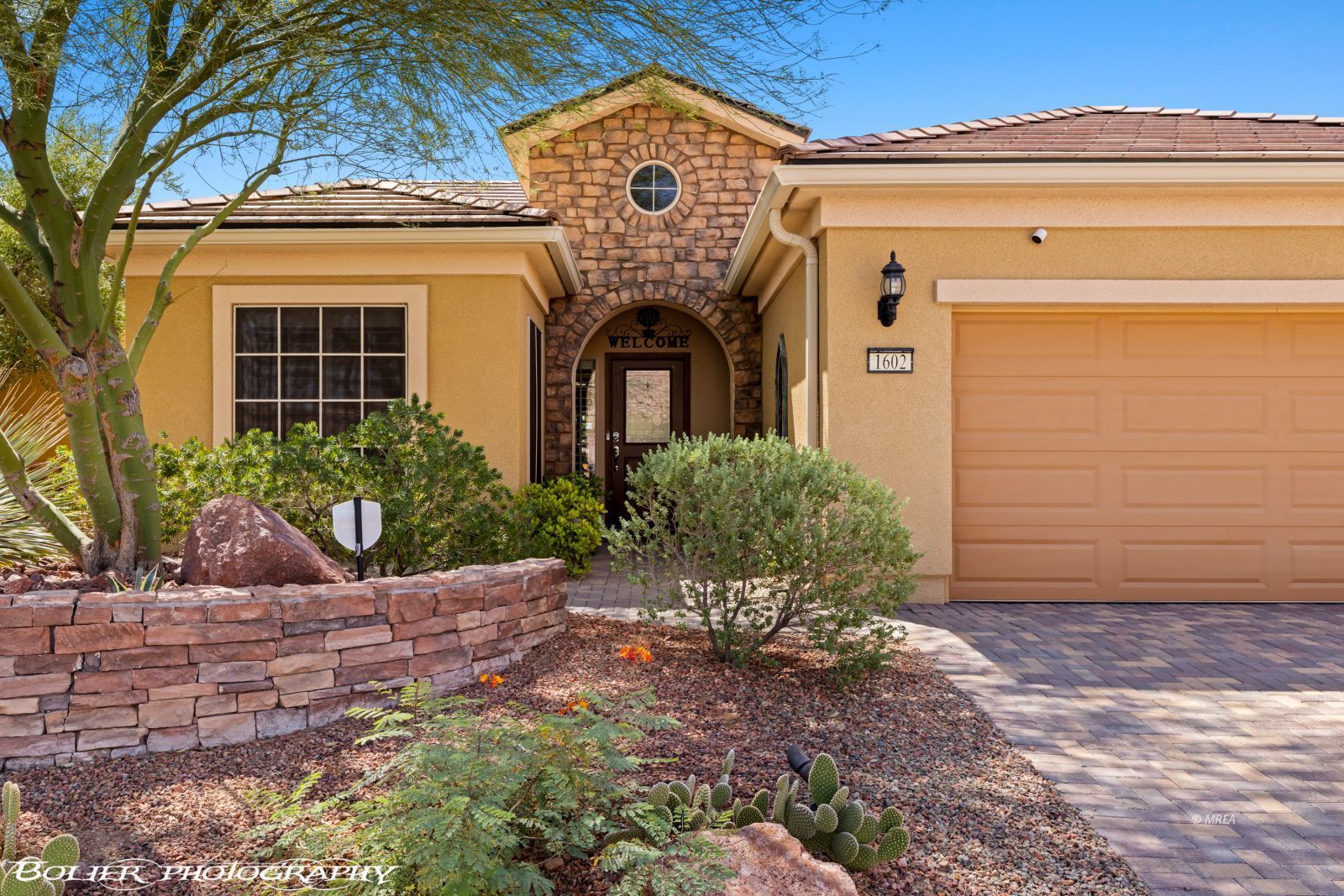 1602  Watchmans Point 