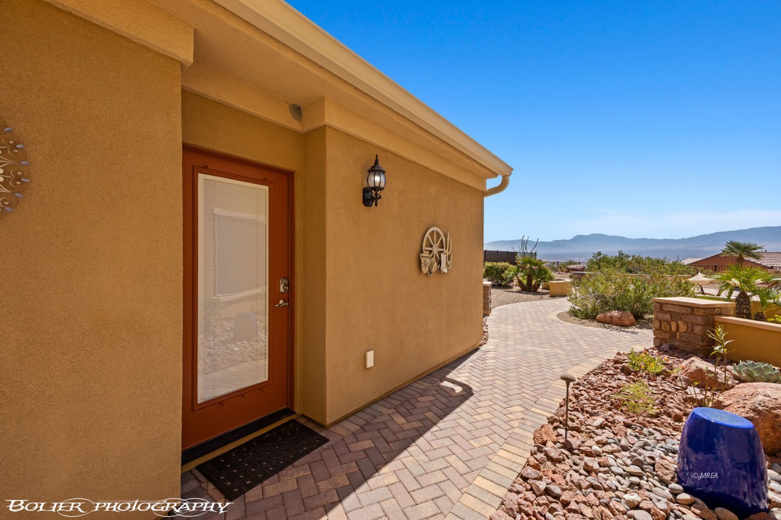 1602  Watchmans Point 