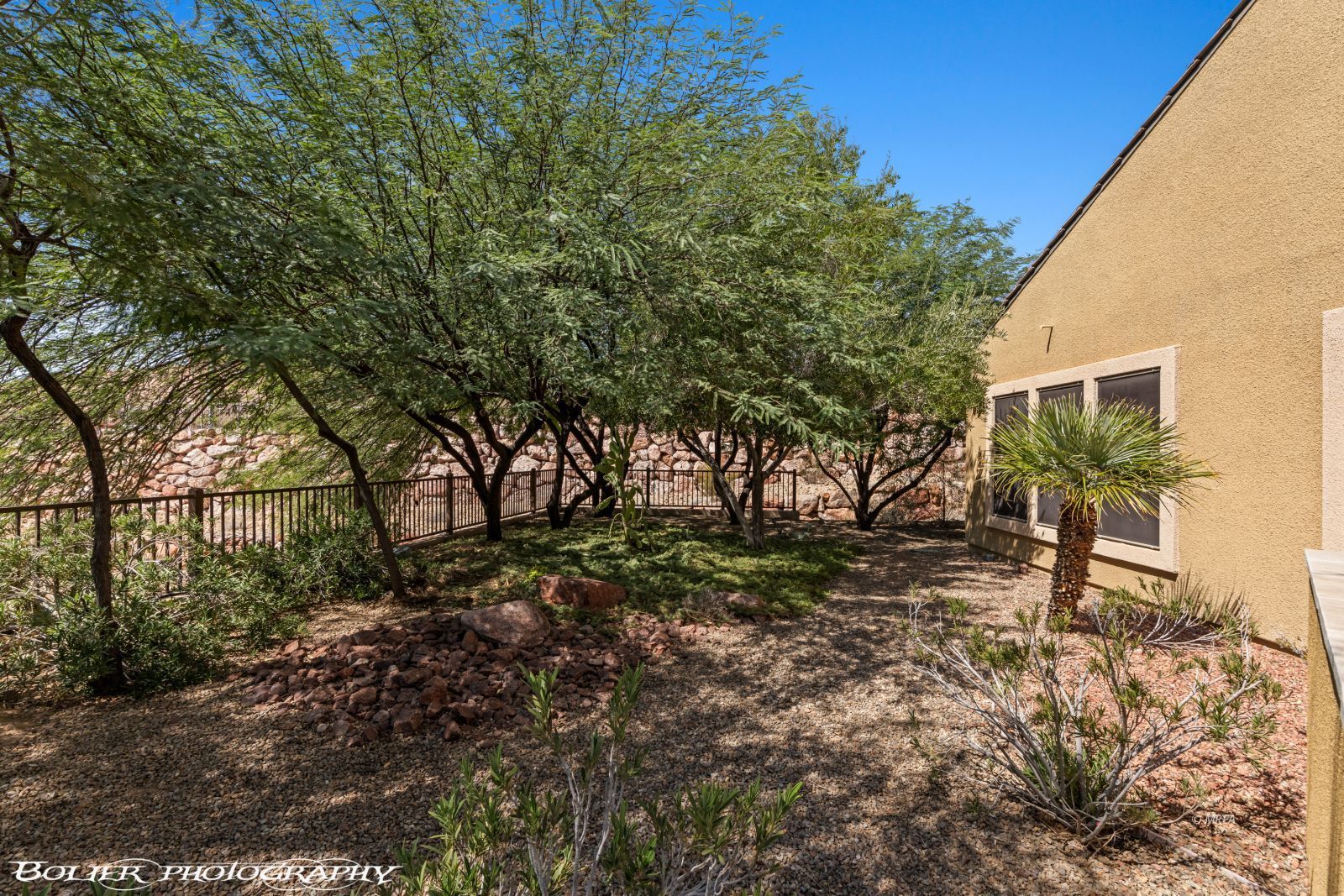 1602  Watchmans Point 