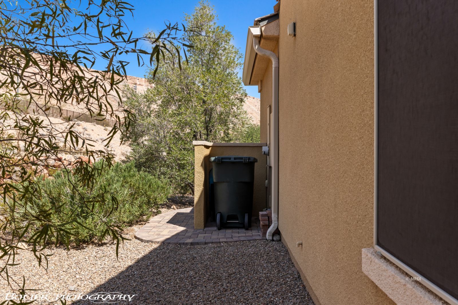 1602  Watchmans Point 