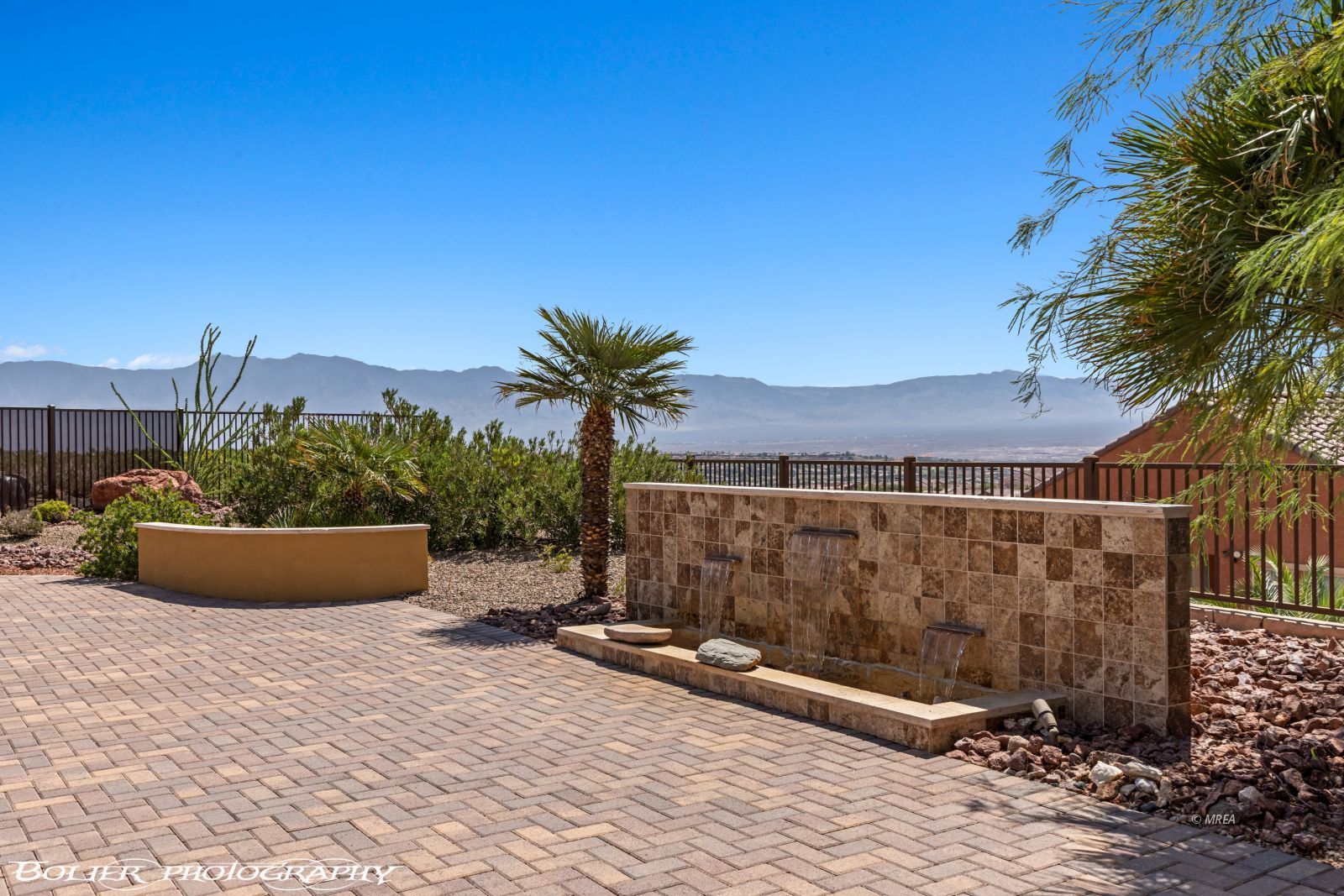 1602  Watchmans Point 