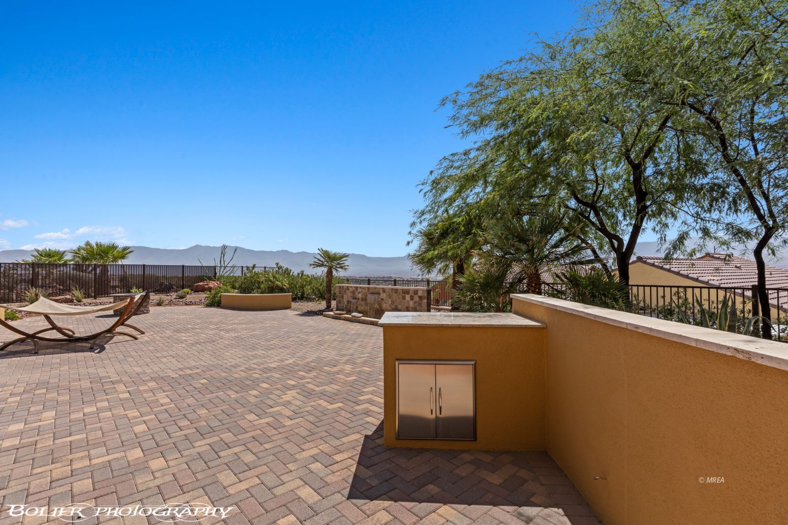 1602  Watchmans Point 