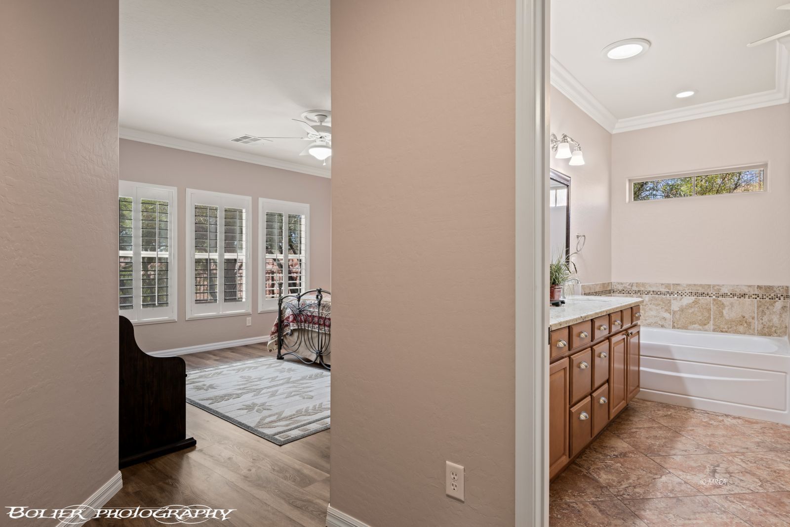 1602  Watchmans Point 