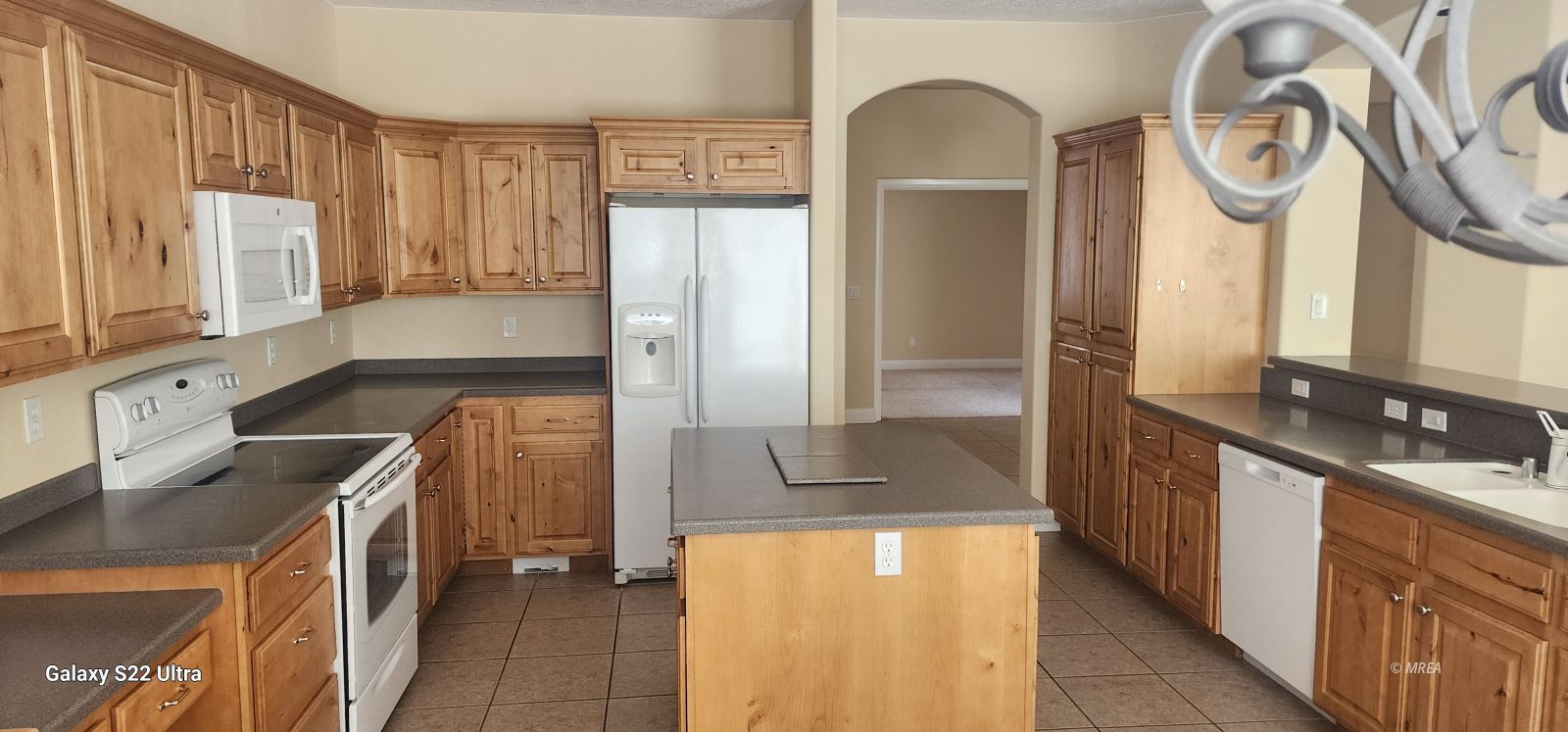 448  Highland View Ct