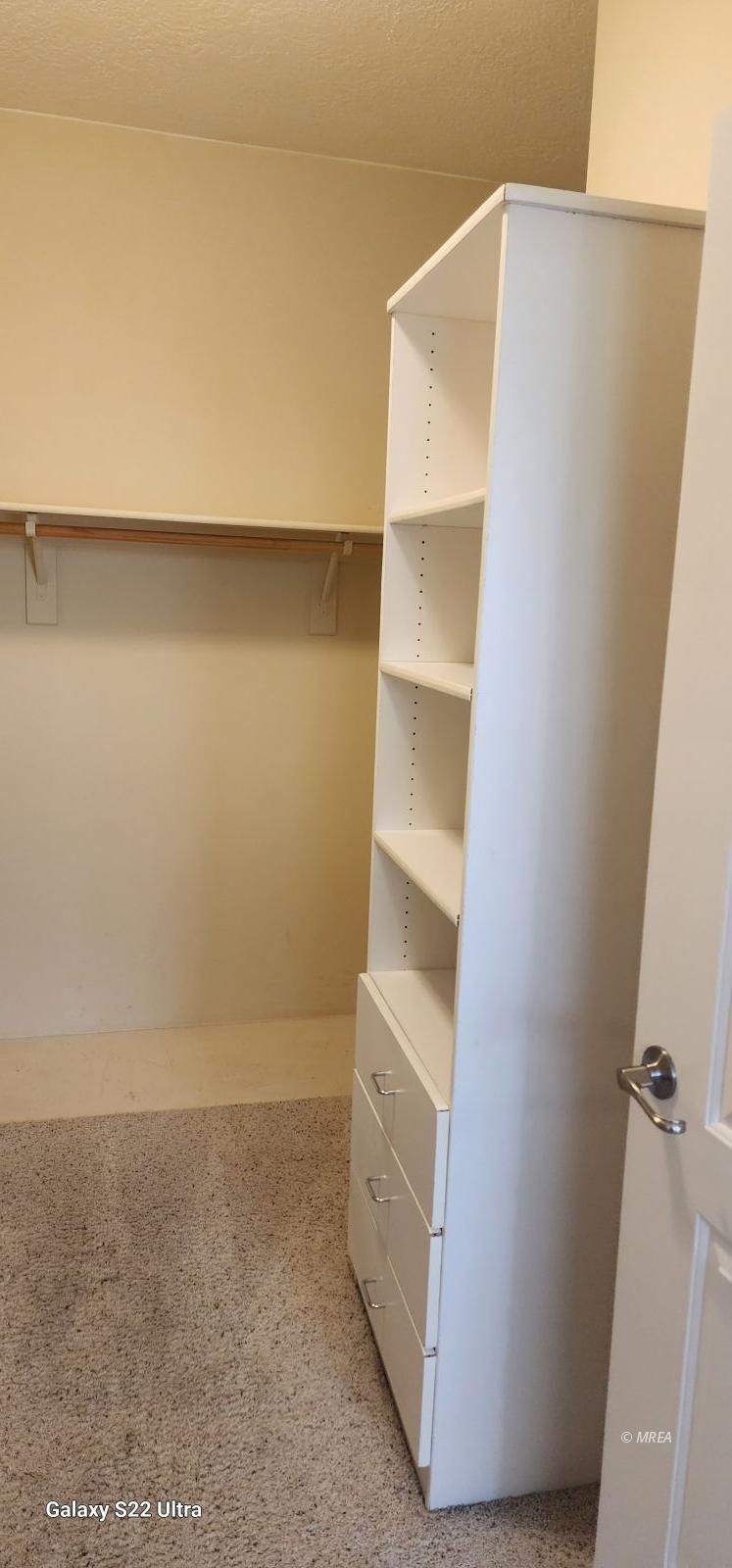 448  Highland View Ct