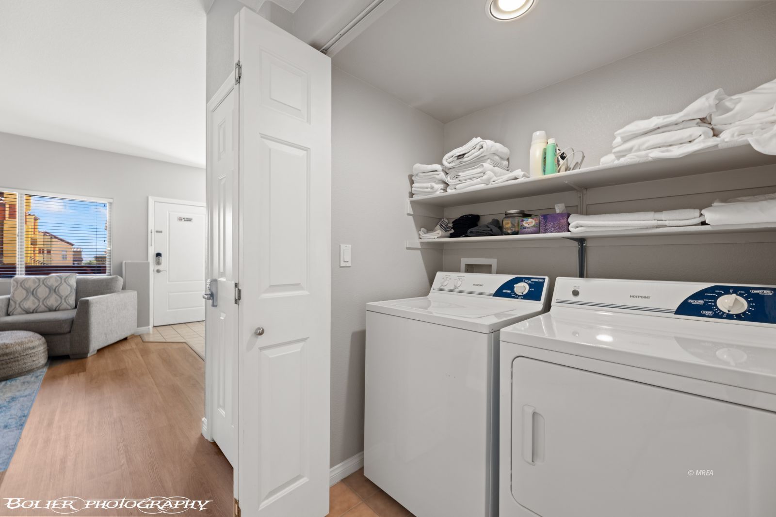 890  Kitty Hawk  #812