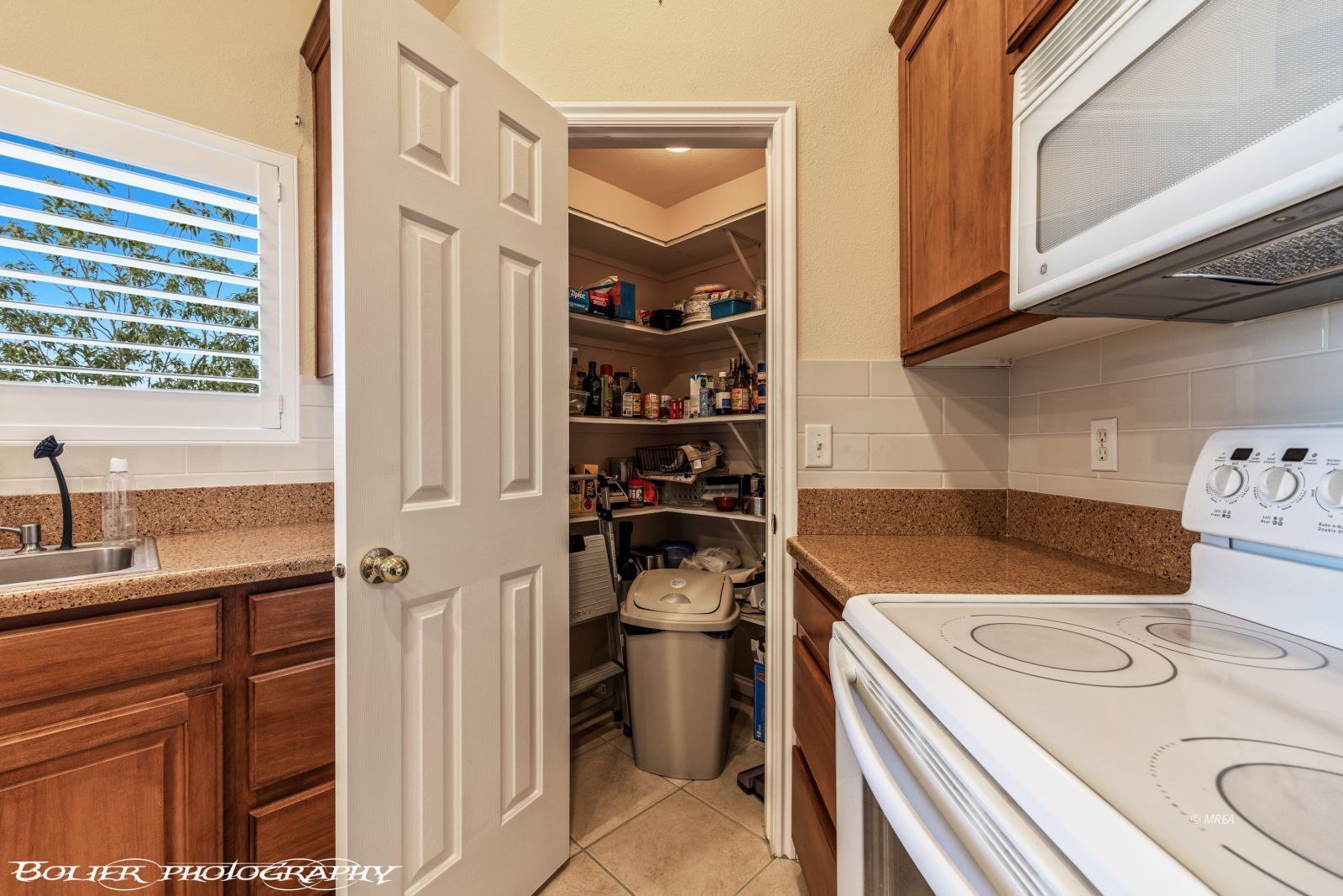 600  Palos Verdes Dr