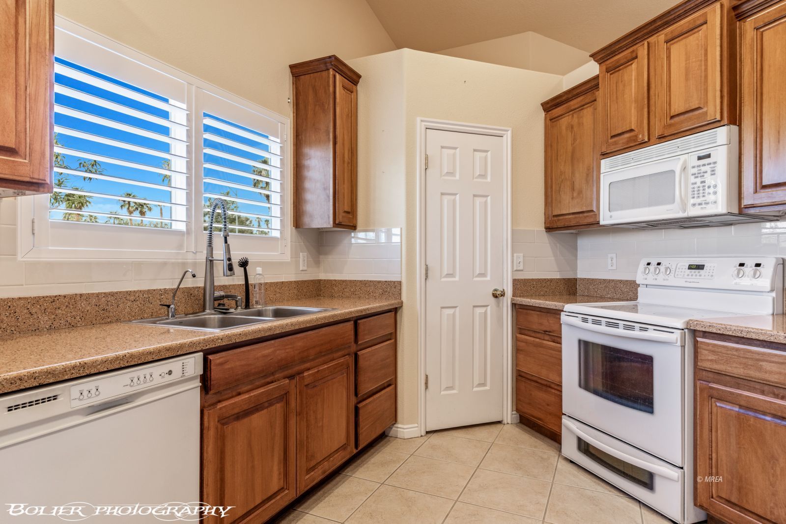 600  Palos Verdes Dr