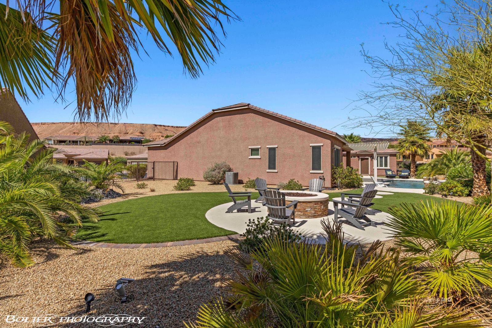 1372  Babbling Brook Ct