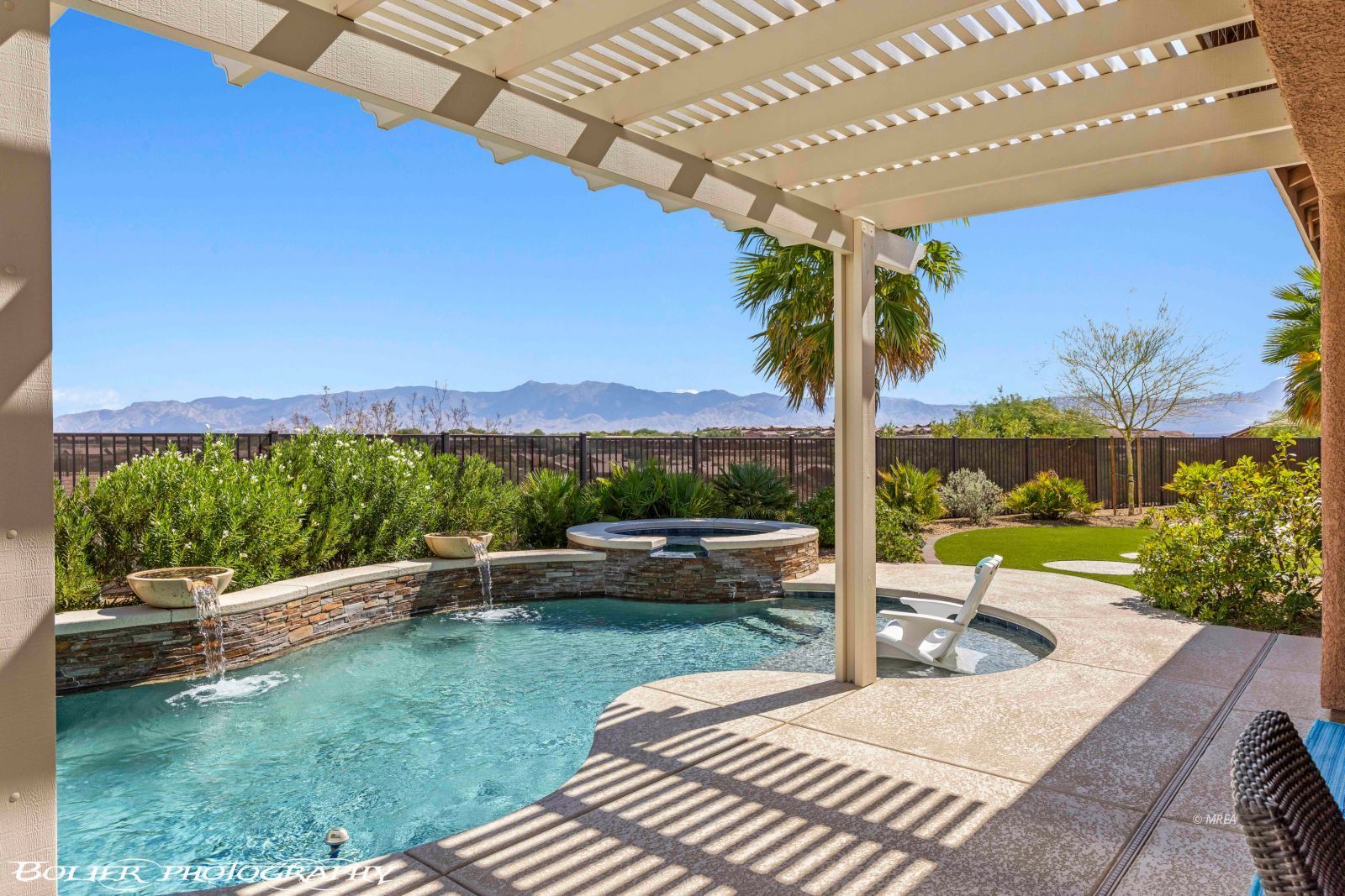 1372  Babbling Brook Ct