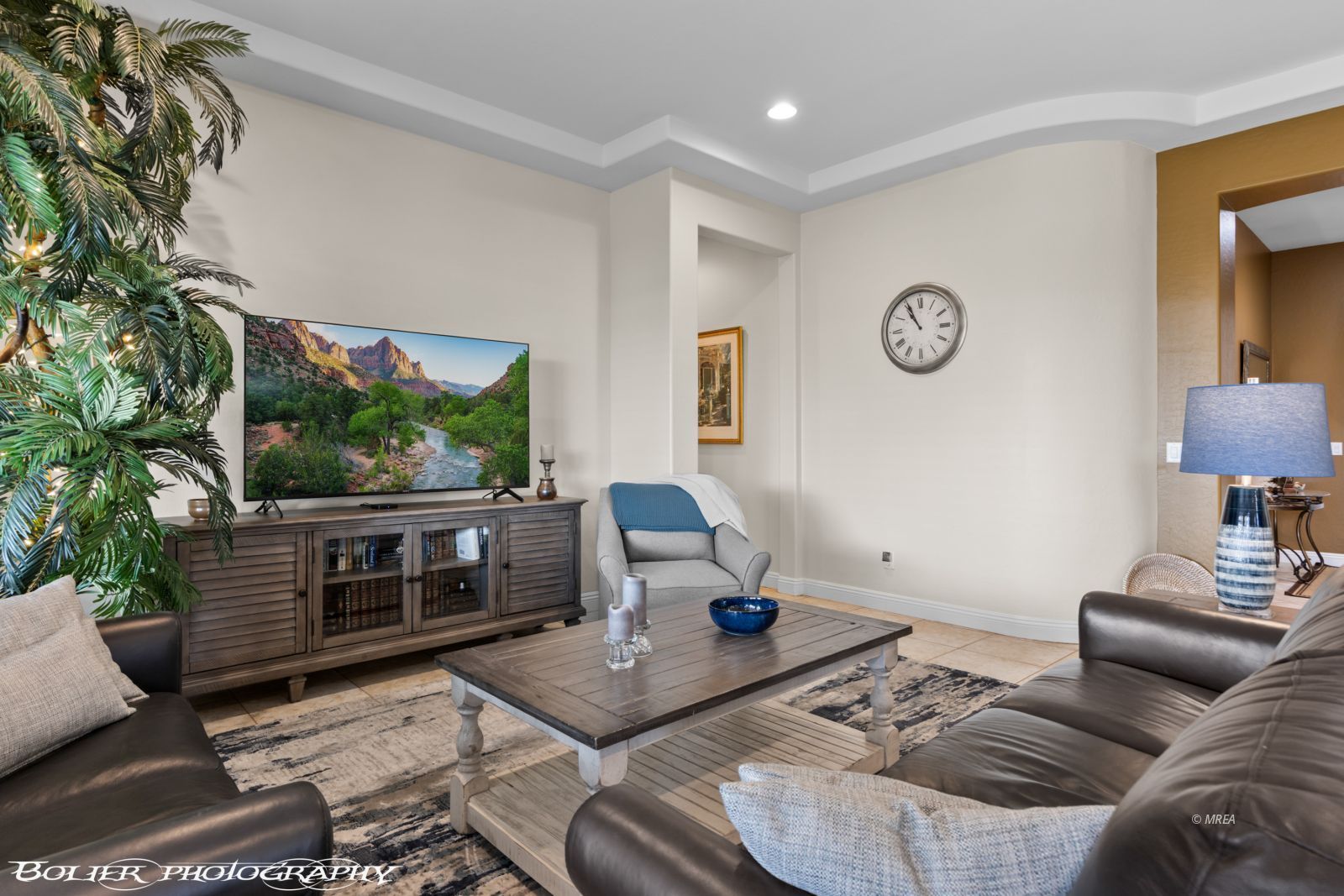 1372  Babbling Brook Ct