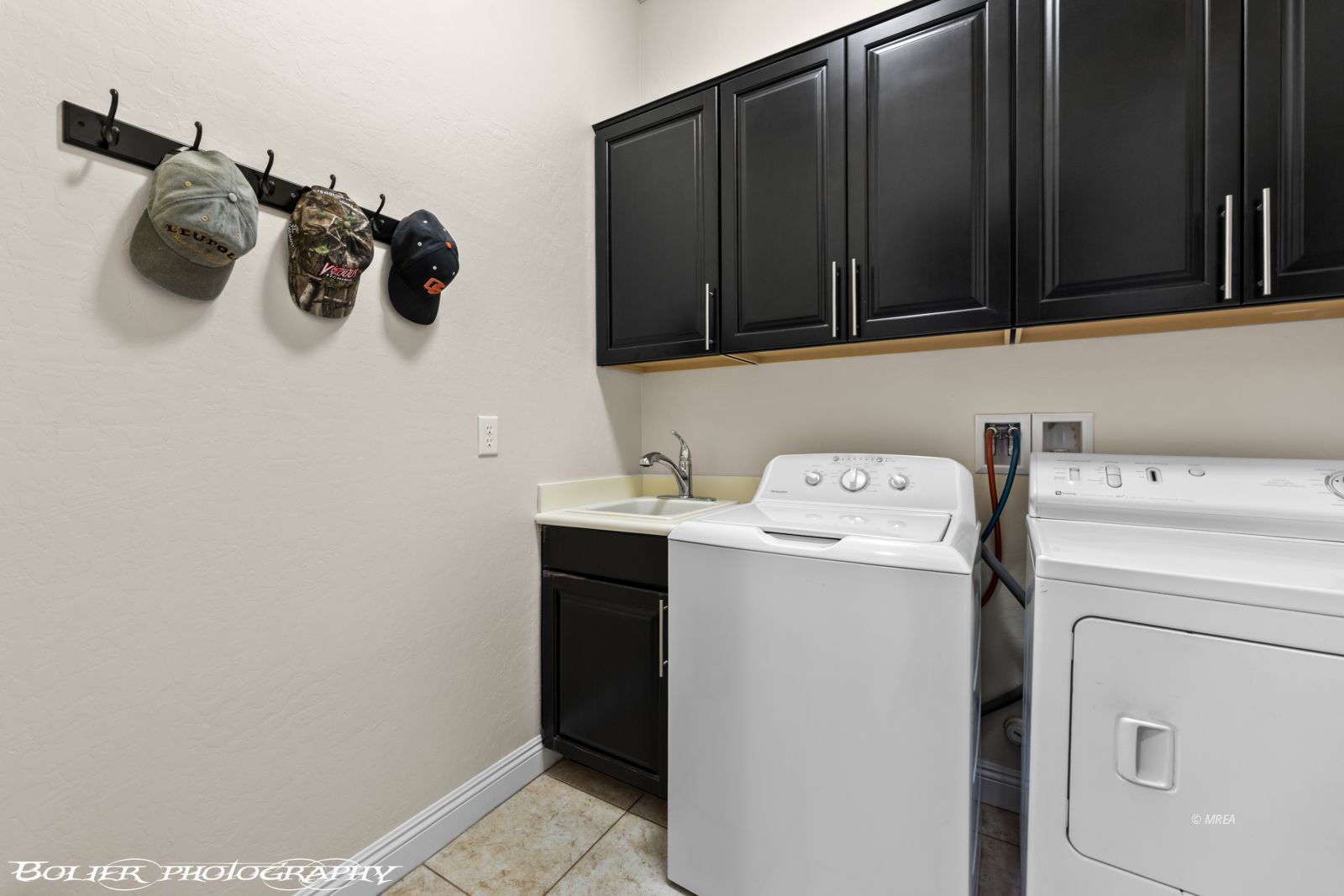 1372  Babbling Brook Ct