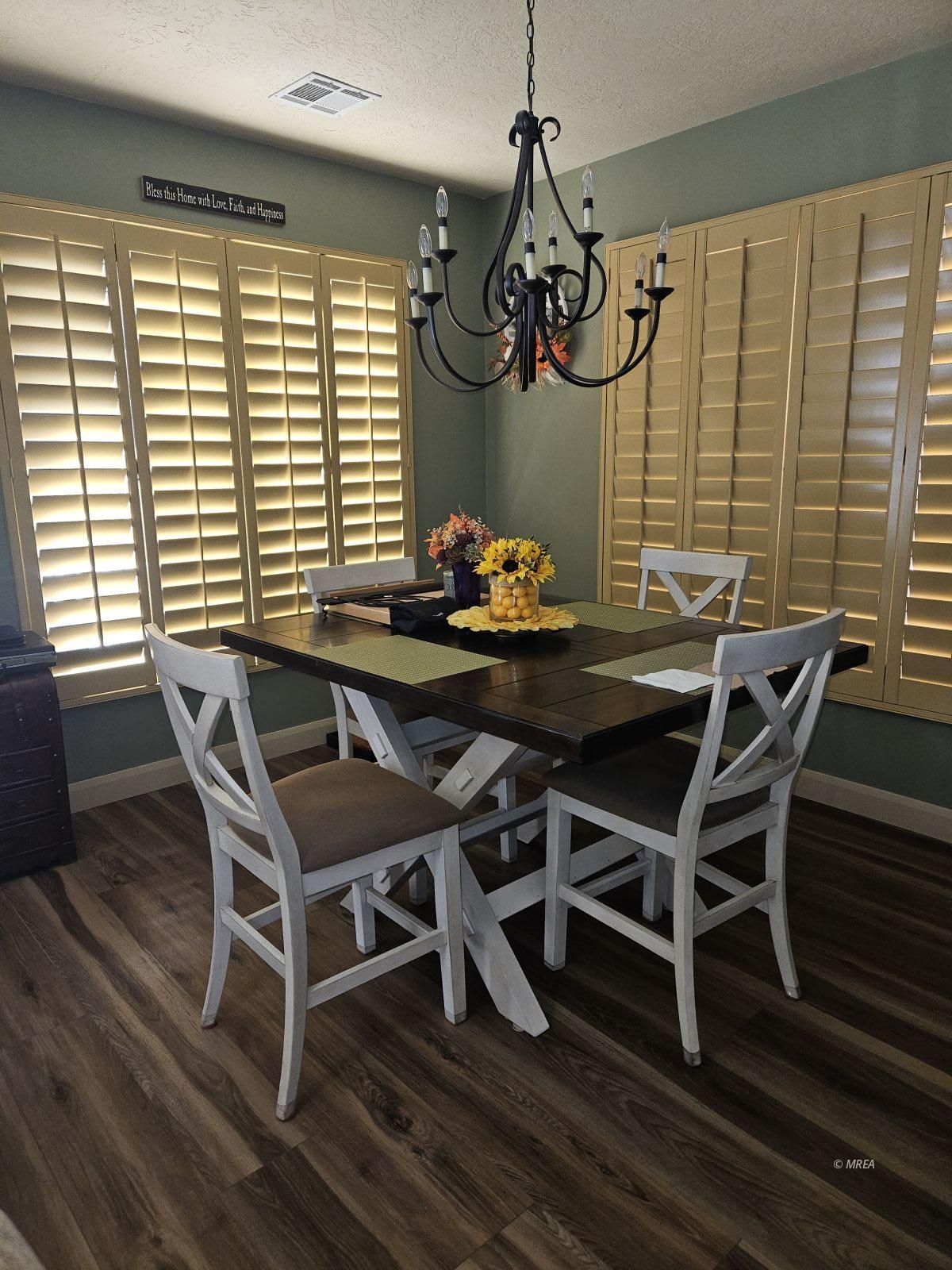 780  Villa La Paz Dr