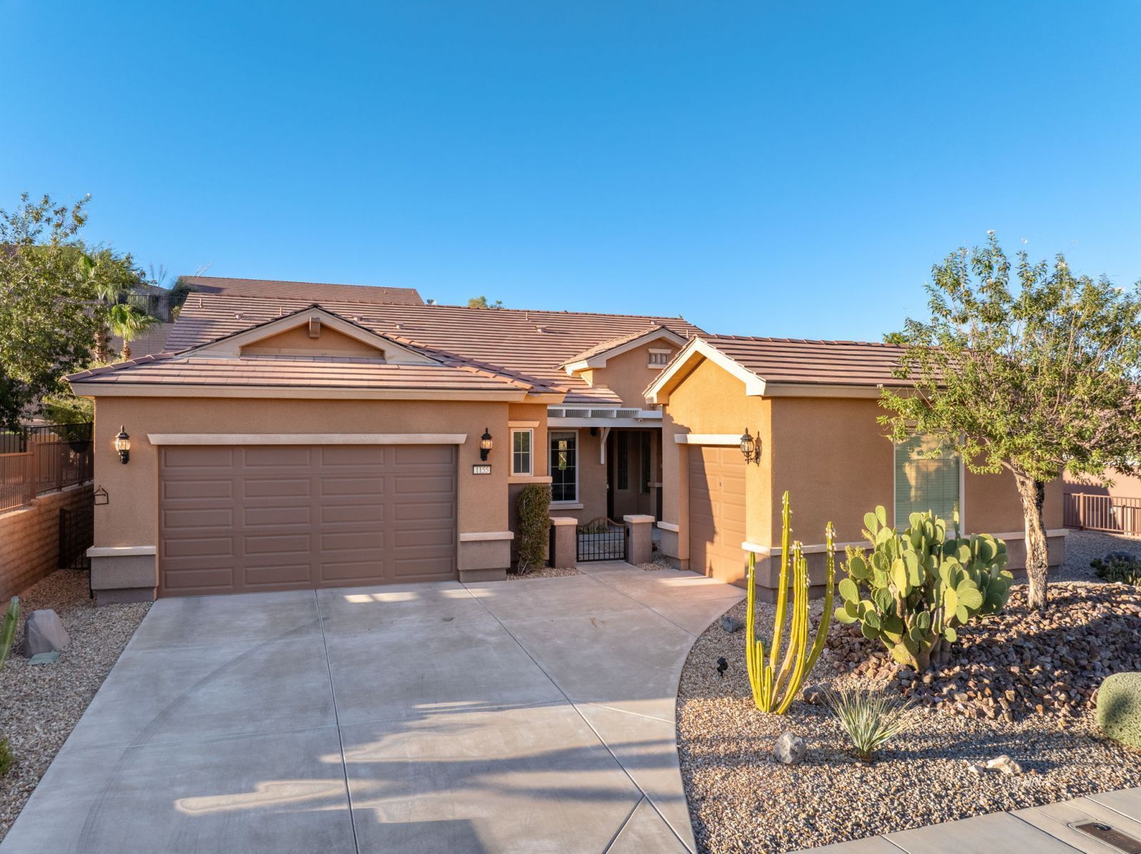 1155 Dry Falls Bnd Ln, Mesquite NV 89034