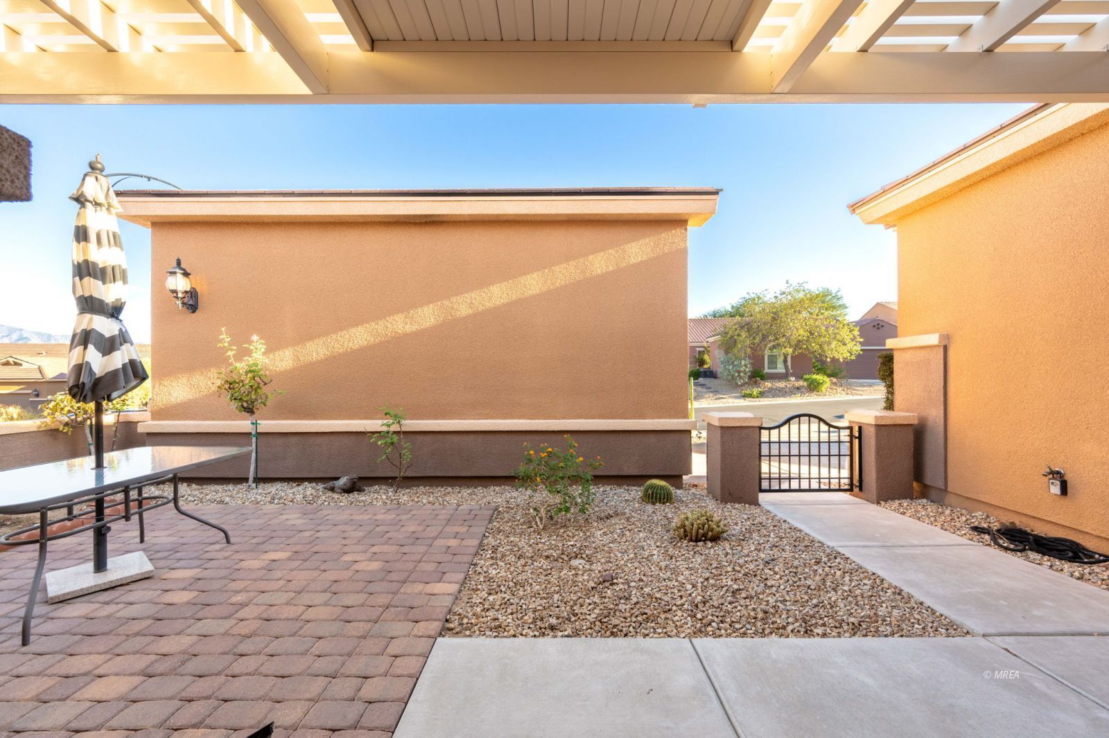 1155  Dry Falls Bnd Ln