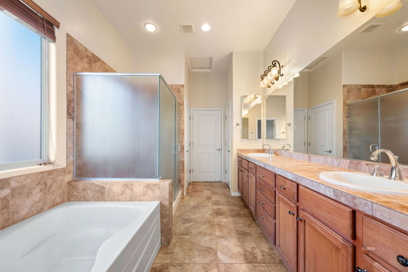 1155  Dry Falls Bnd Ln