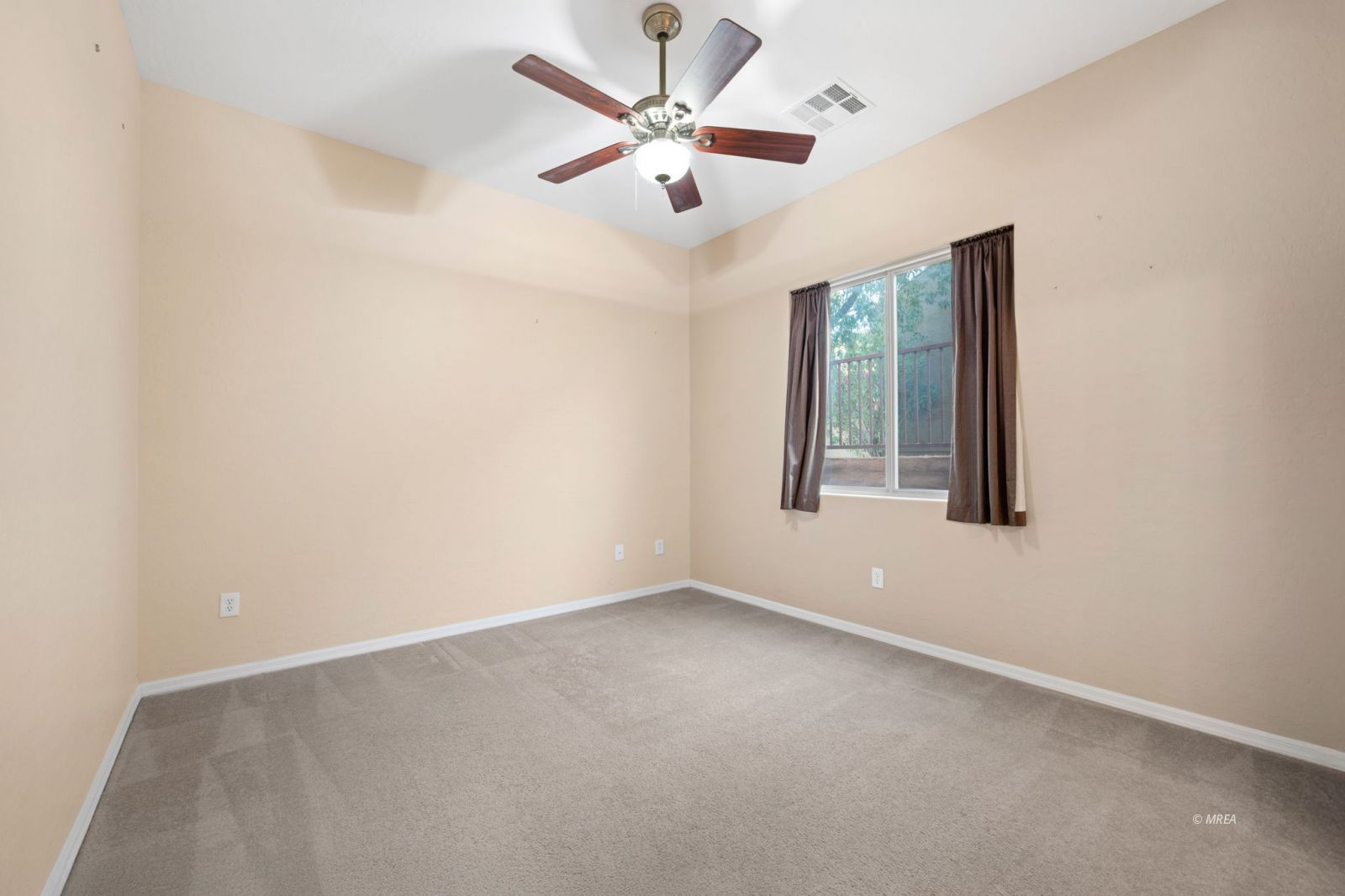 1155  Dry Falls Bnd Ln