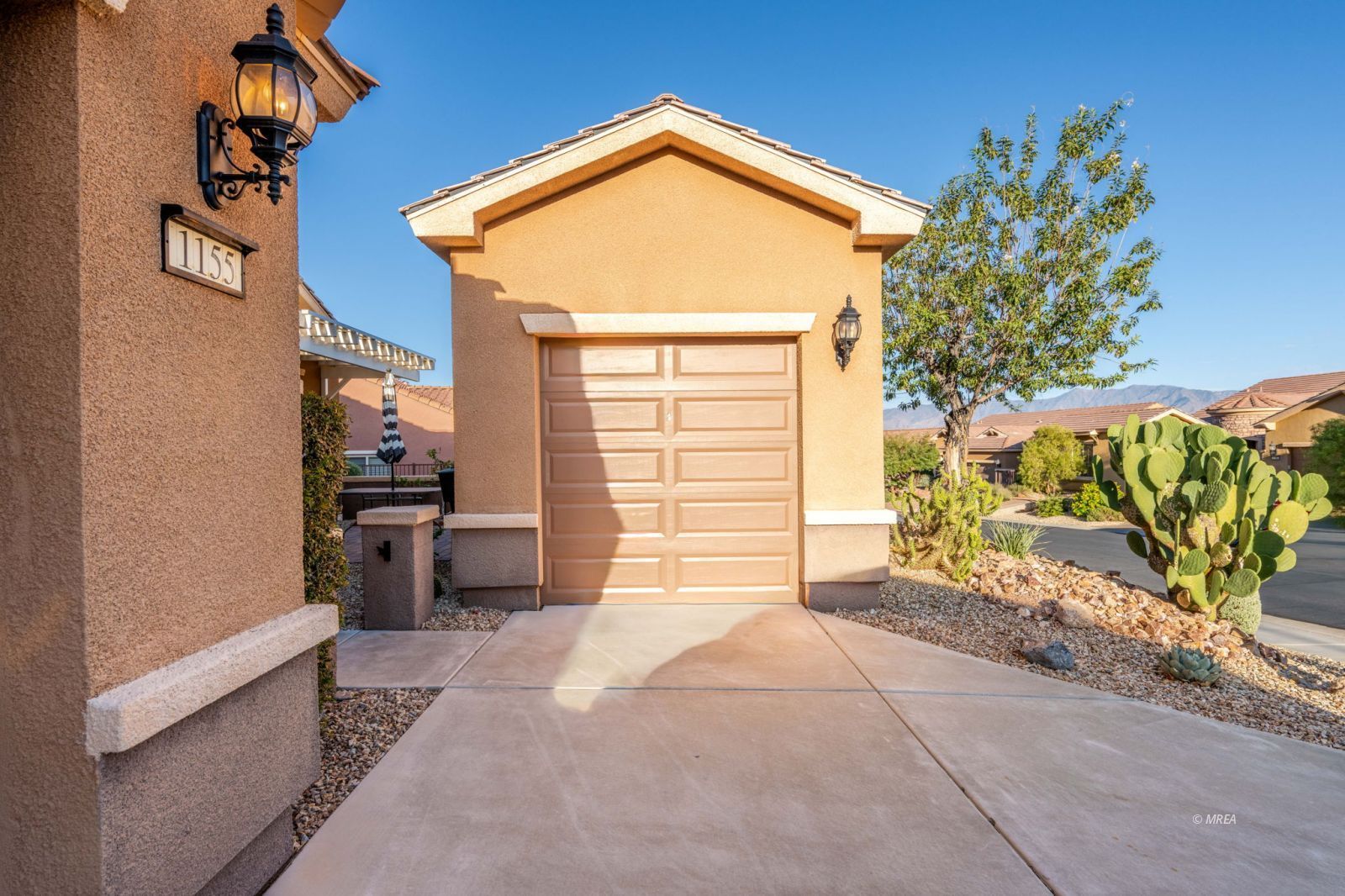 1155  Dry Falls Bnd Ln