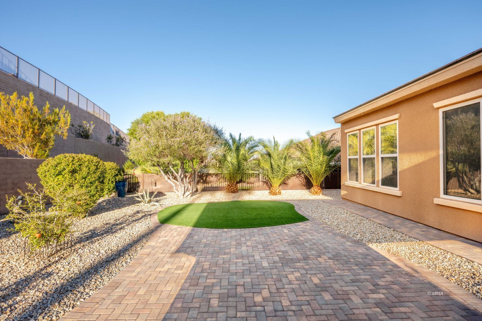 1155  Dry Falls Bnd Ln