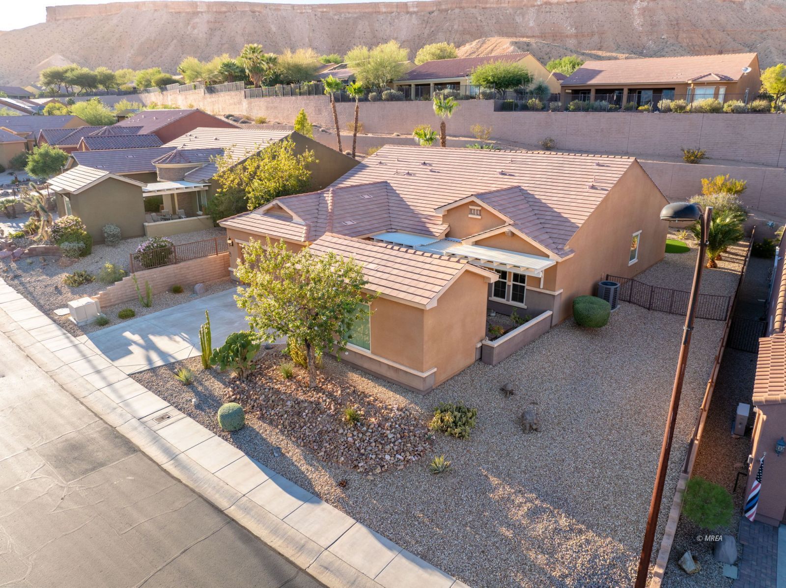 1155  Dry Falls Bnd Ln