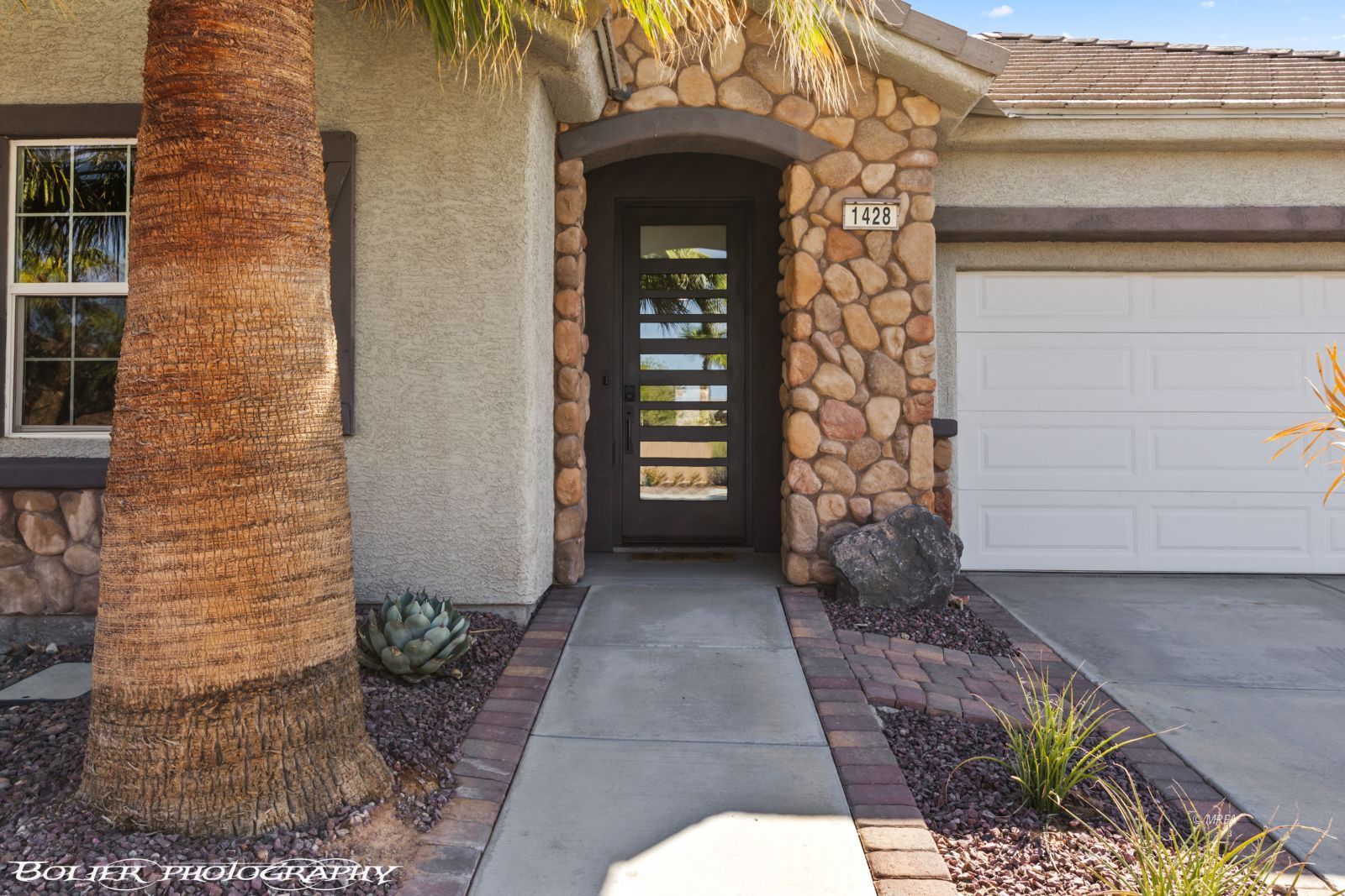 1428  Oakmont Rdg