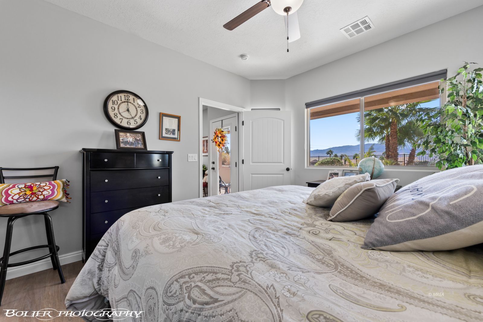 672  Mountain View Dr