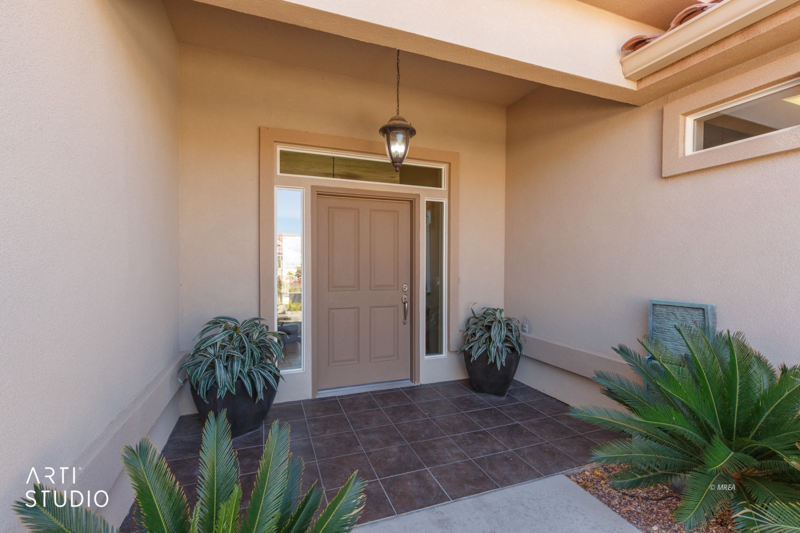 616  Mountain View Dr