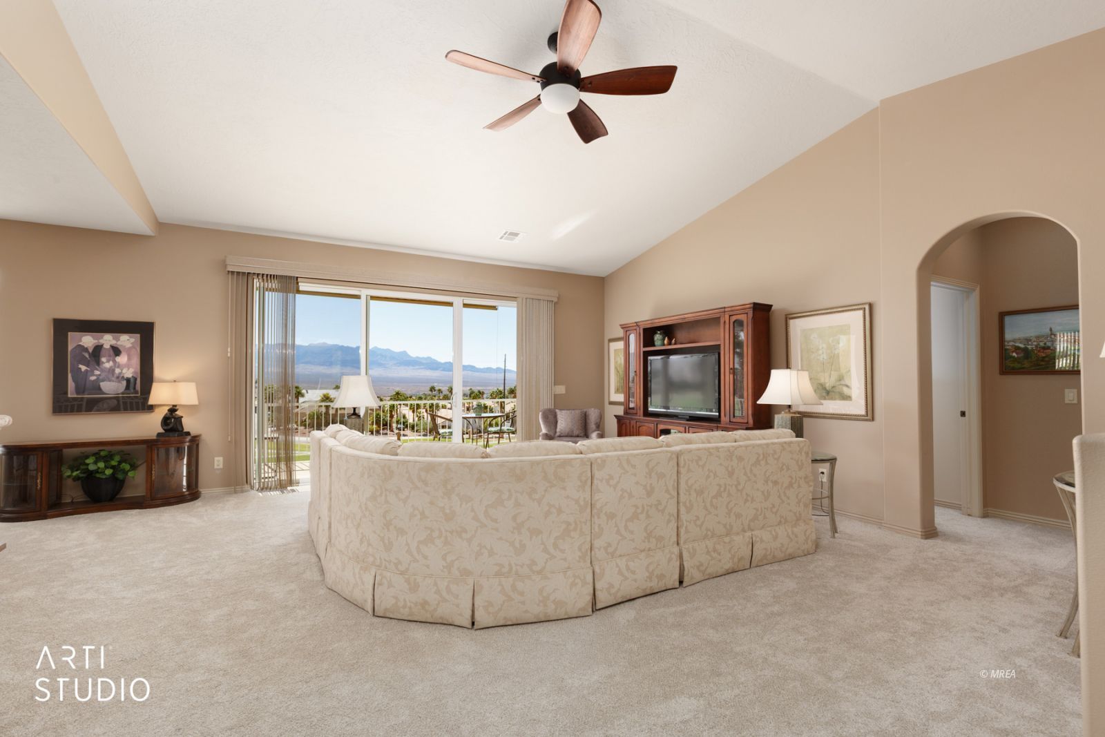 616  Mountain View Dr